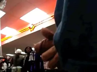 أليكس بليك يركب قضيبًا نابضًا كبيرًا بعد إعطاء سكس امريكي مترجم محارم رأسه