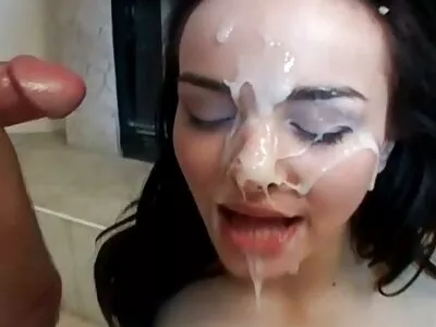 امرأة فلم كامل سكس محارم مثيرة تمارس اليوغا