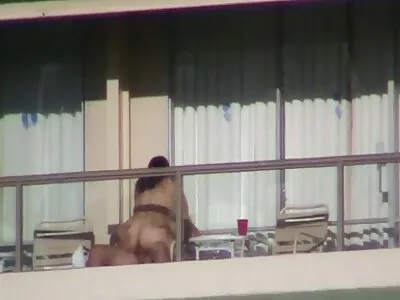 مثير فاتنة هو افلام سكس ايطالي محارم سخيف رجل نردي