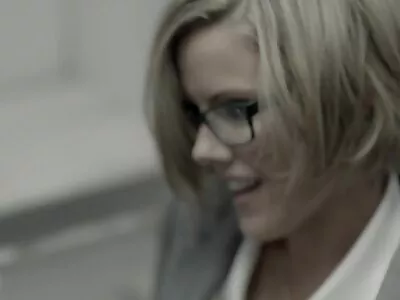 نردي فاتنة Kyler سكس اجنبية محارم Quinn يحصل عصابة خبطت