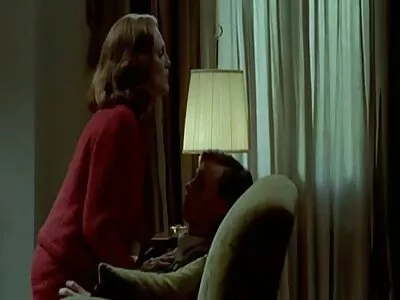 فتاة جامعية سيئة أبيلا خطر الملاعين صديقتها السوداء في سكس محارم امهات مترجم السرير